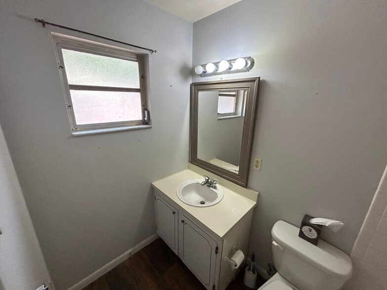 More Photos Of 3025 54th St S, Gulfport Apartments For Sale