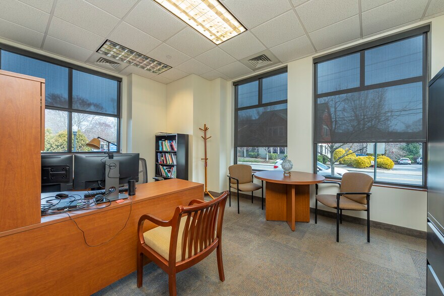 More Photos Of 36 Montford Ave, Asheville Office For Sale