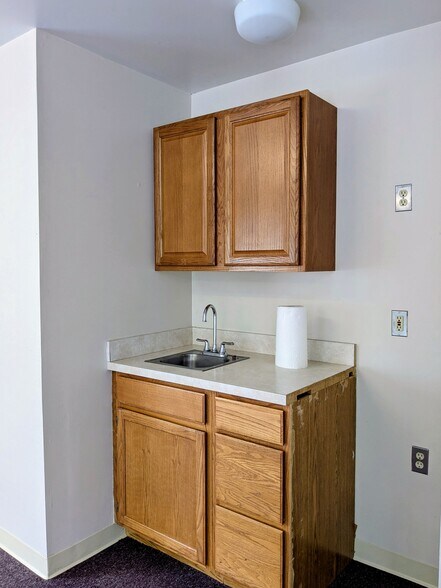 More Photos Of 470 Route 31 N, Ringoes Self Storage For Lease