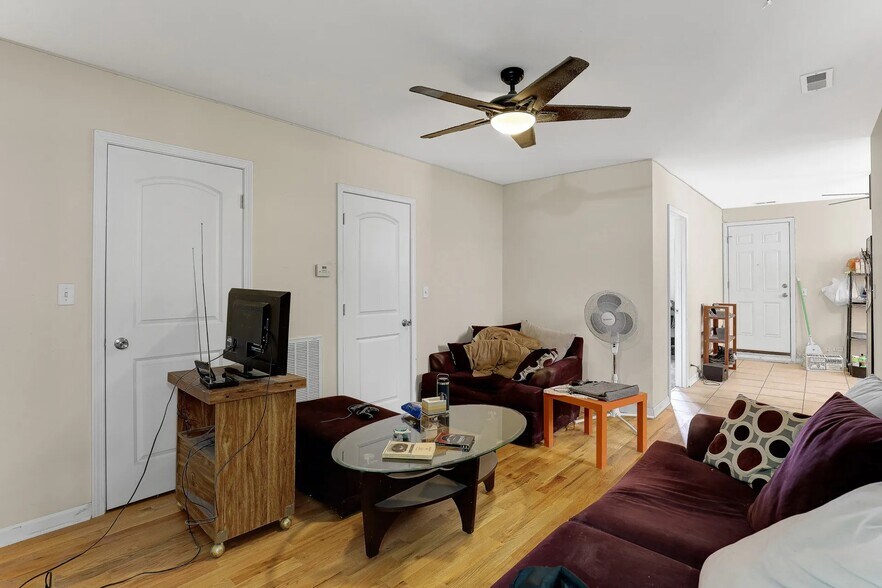 More Photos Of 1665 W Fullerton Ave, Chicago Land For Sale