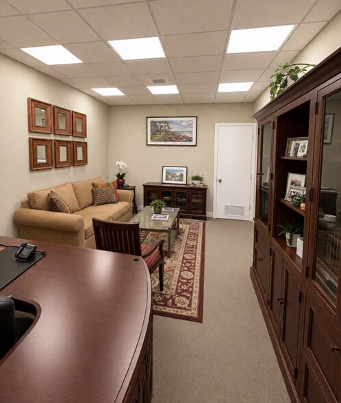 More Photos Of 2325 Wilshire Blvd, Santa Monica Office For Sale