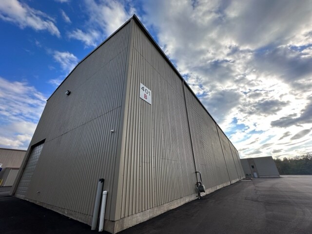 More Photos Of 401 Three Springs, Weirton Unknown For Lease