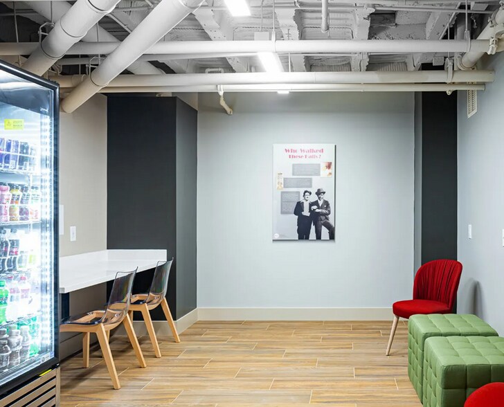 More Photos Of 331-335 W Main St, Durham Office For Lease