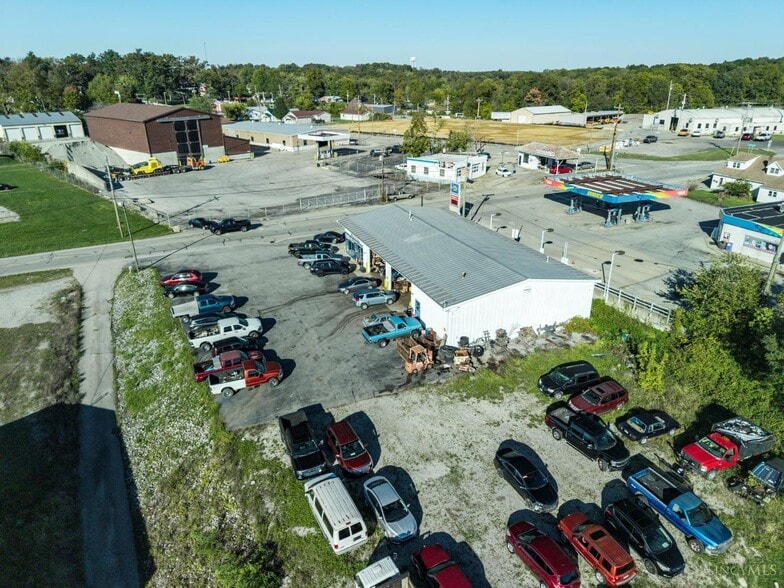 More Photos Of 487 E Main St, Hillsboro Flex For Sale