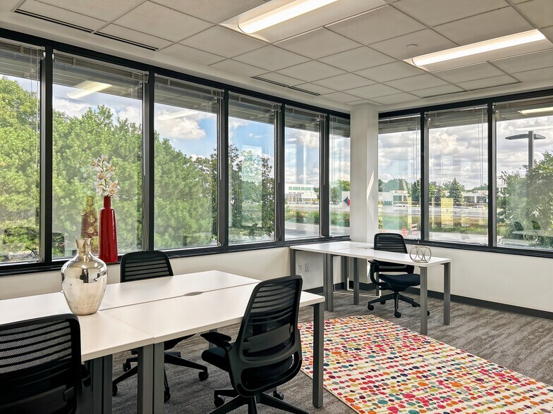 More Photos Of 4470 W 78th Street Cir, Bloomington Coworking Space