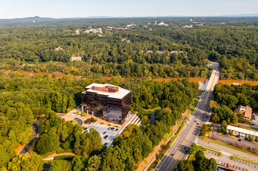 More Photos Of 9040 Roswell Rd, Atlanta Office For Lease