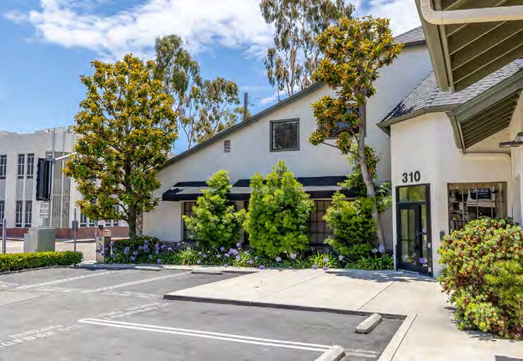 More Photos Of 310 Broadway St, Laguna Beach Storefront Retail Office For Sale