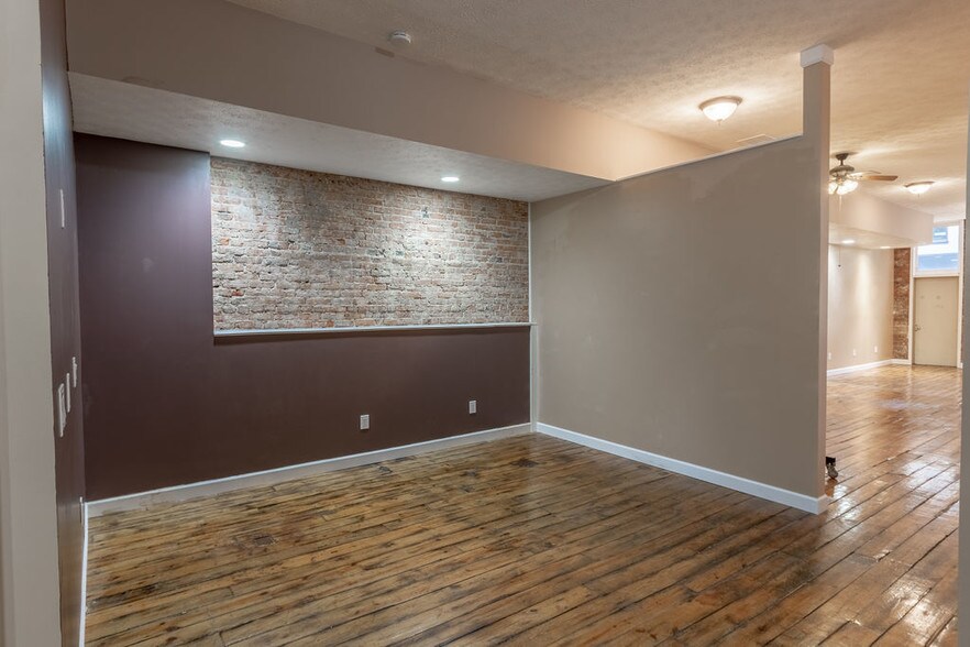 More Photos Of 149-155 S Main St, Leslie Storefront Retail Residential For Sale