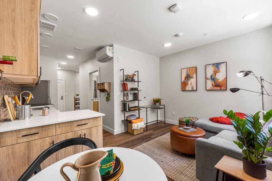 More Photos Of 1559 N Santa Fe Ave, Vista Apartments For Sale