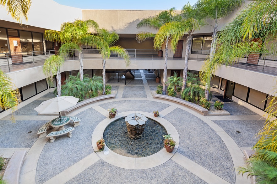 More Photos Of 700 Garden View Ct, Encinitas Medical For Lease