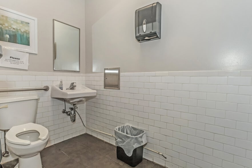 More Photos Of , Bayside Office For Sale