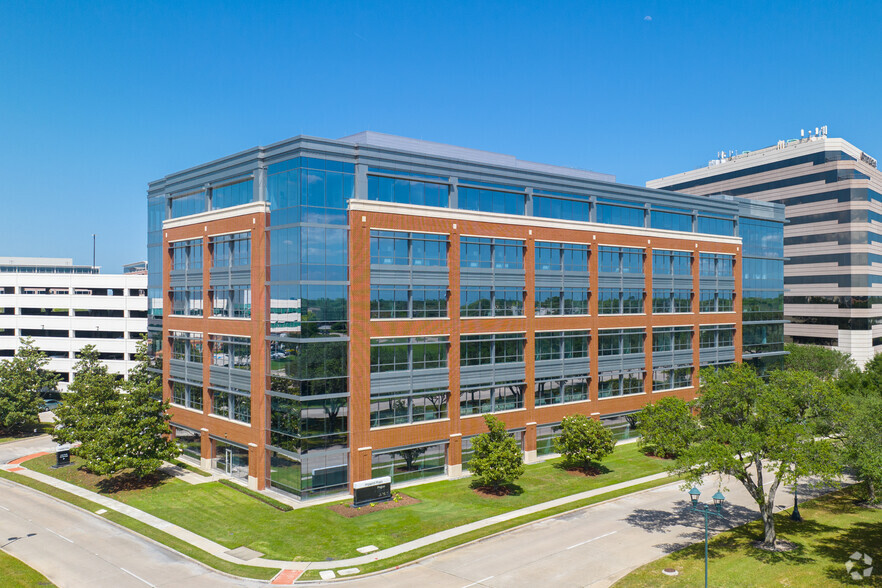 Primary Photo Of 3 Sugar Creek Center Blvd, Sugar Land Office For Lease