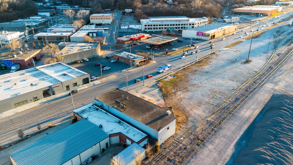 More Photos Of 3054 Southwest Blvd, Kansas City Warehouse For Sale