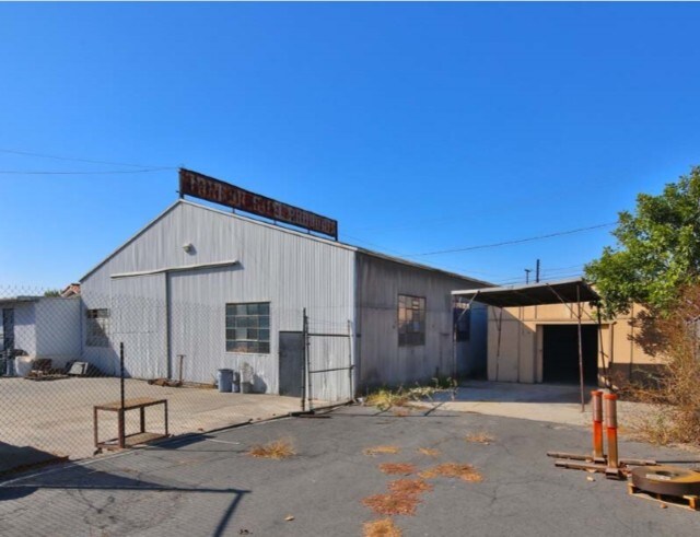 More Photos Of 2375 Lewis Ave, Signal Hill Industrial For Sale