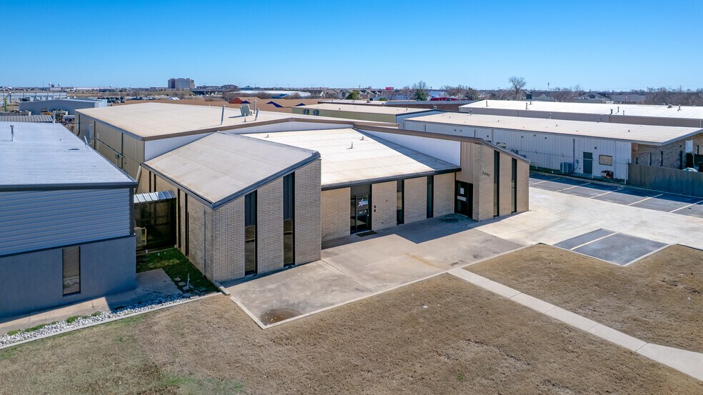 More Photos Of 2805 Broce Dr, Norman Warehouse For Sale