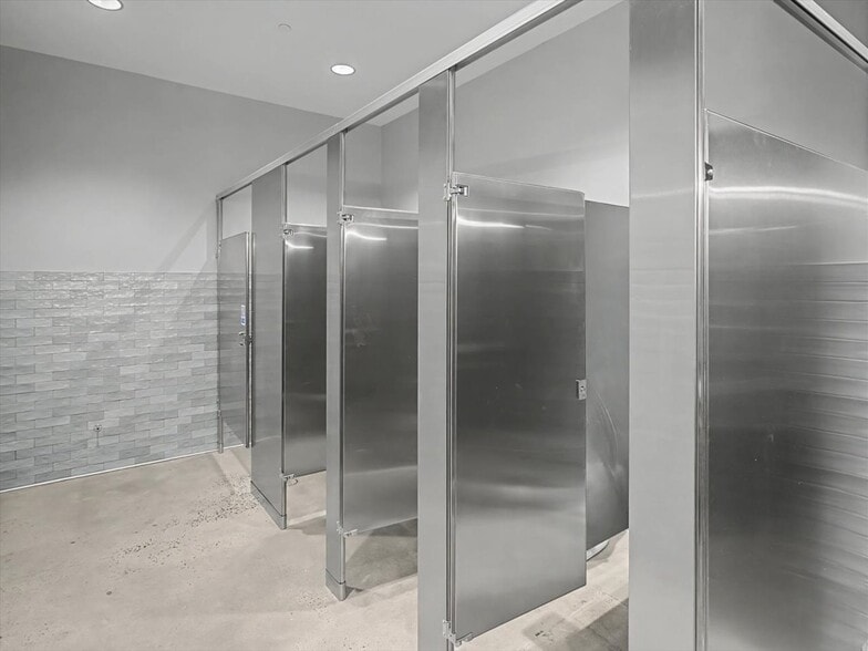 More Photos Of 39 West St, Pittsboro Restaurant For Lease