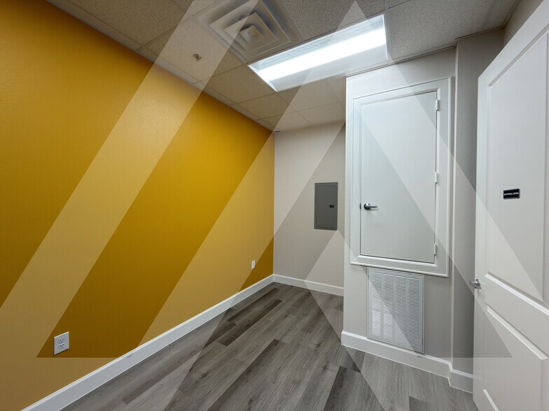 More Photos Of 18723 Mueschke Rd, Cypress Office For Lease