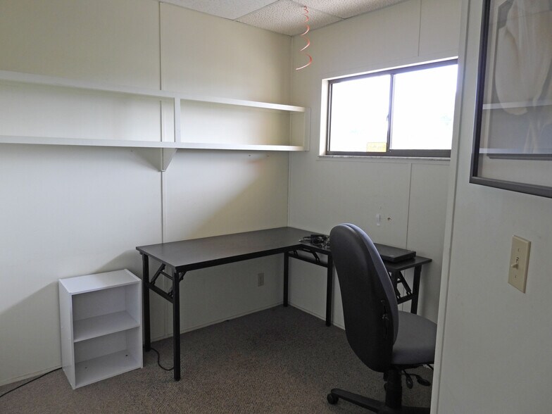 More Photos Of 2261 Sarno Rd, Melbourne Office For Lease