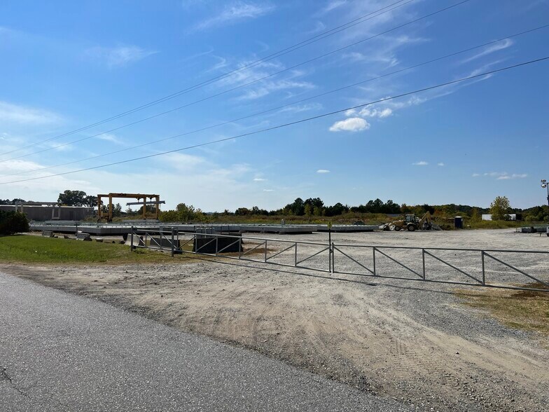 More Photos Of 1190-1450 Ivey Cline Rd, Concord Warehouse For Sale