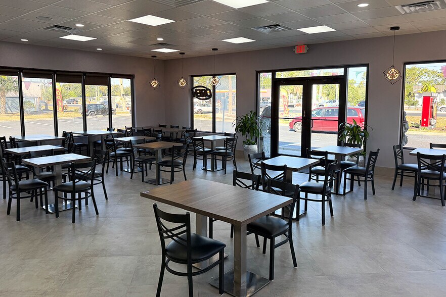 More Photos Of 4535 E Bay Dr, Clearwater Restaurant For Sale