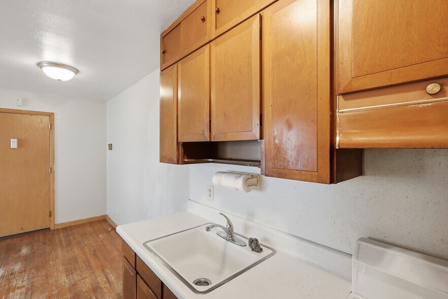More Photos Of 826 5th St E, Saint Paul Apartments For Sale