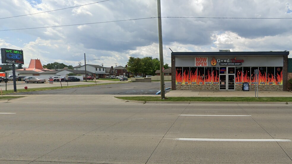Primary Photo Of 14750 Fort St, Southgate Storefront Retail Office For Sale
