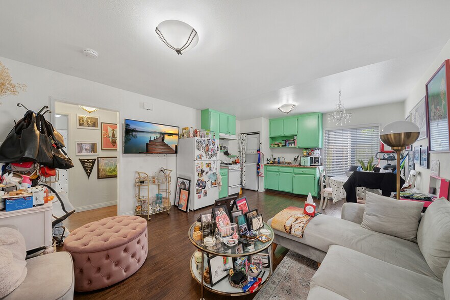 More Photos Of 2516 Elsinore St, Los Angeles Multifamily For Sale