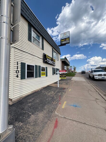 More Photos Of 1104 W Washington St, Marquette Office Residential For Sale