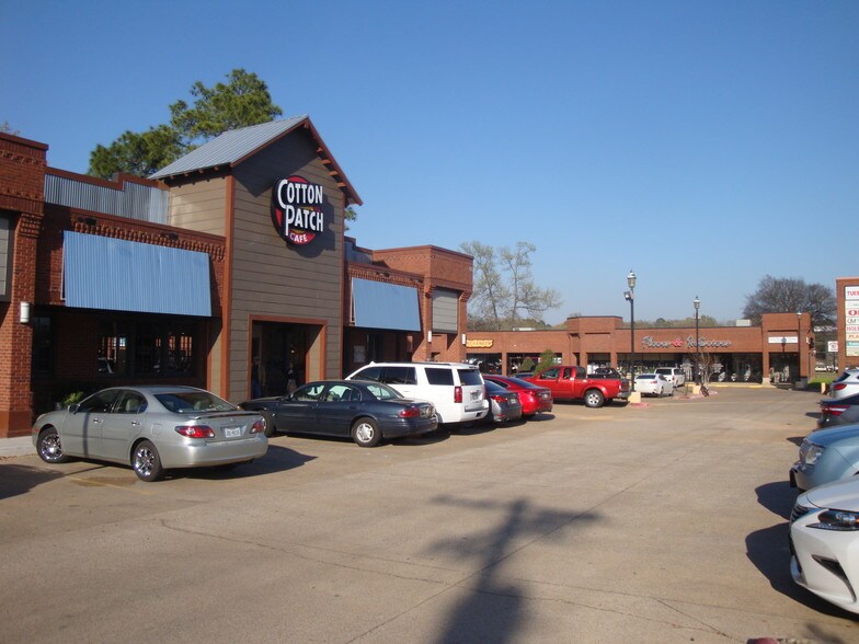 More Photos Of 322 ESE Loop 323, Tyler Unknown For Lease