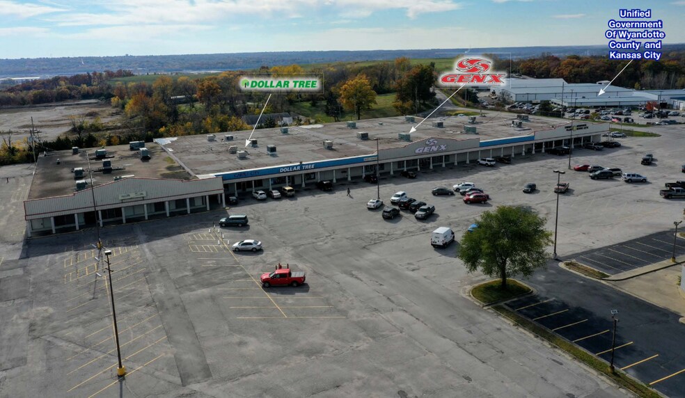 More Photos Of 4911-4953 State Ave, Kansas City General Retail For Lease