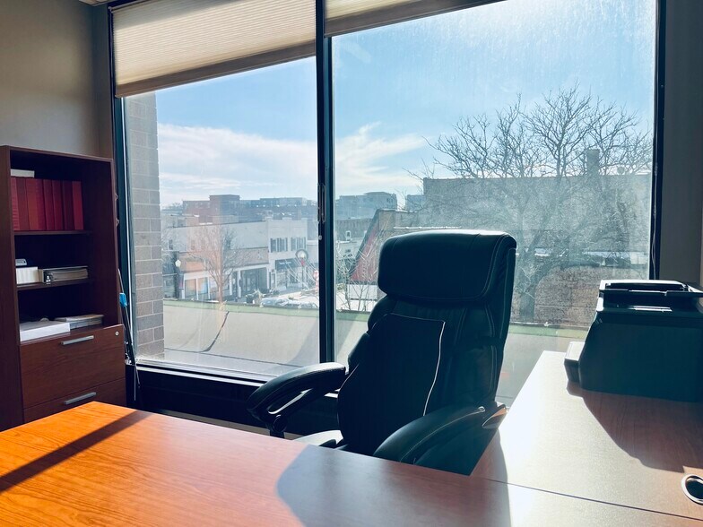 More Photos Of 5100 Main St, Downers Grove Medical For Lease