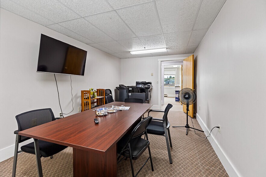 More Photos Of 323 State St, Augusta Office Residential For Sale