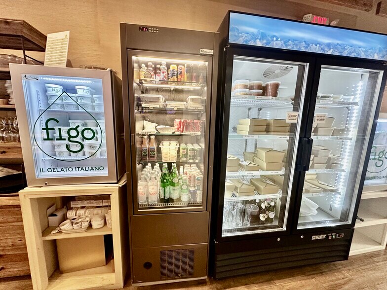 More Photos Of 135-141 Post Rd E, Westport Freestanding For Lease