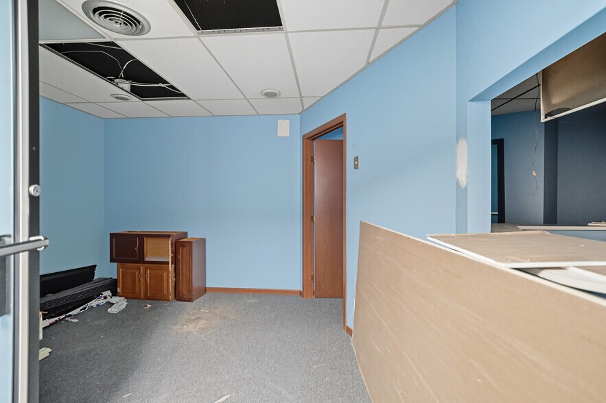 More Photos Of 9309-9319 Cincinnati-Columbus Rd, West Chester Office For Lease