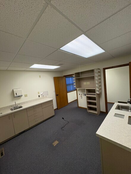 More Photos Of 2524 Hils Ct, Menomonie Medical For Sale