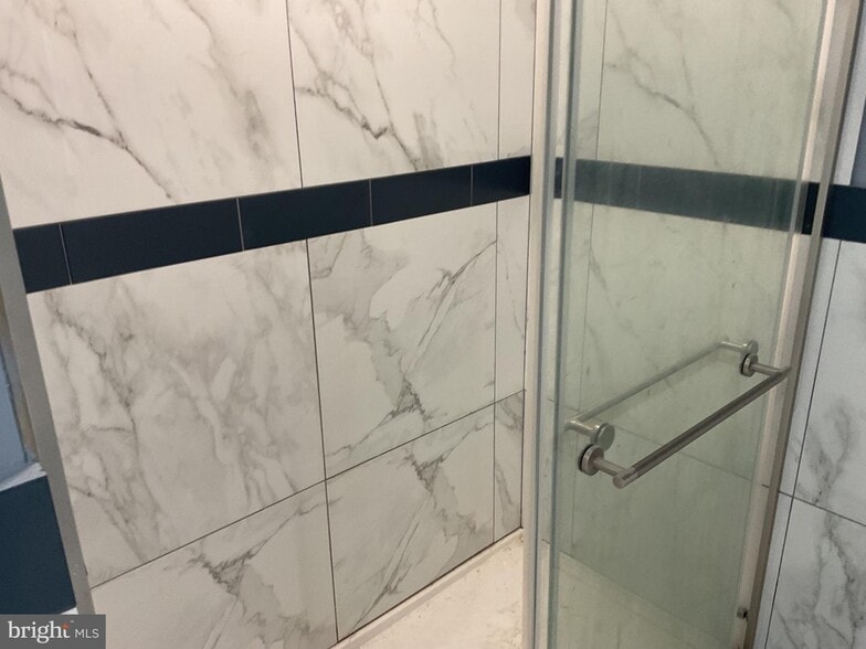 More Photos Of 1880 W Market St, York Storefront Retail Office For Sale