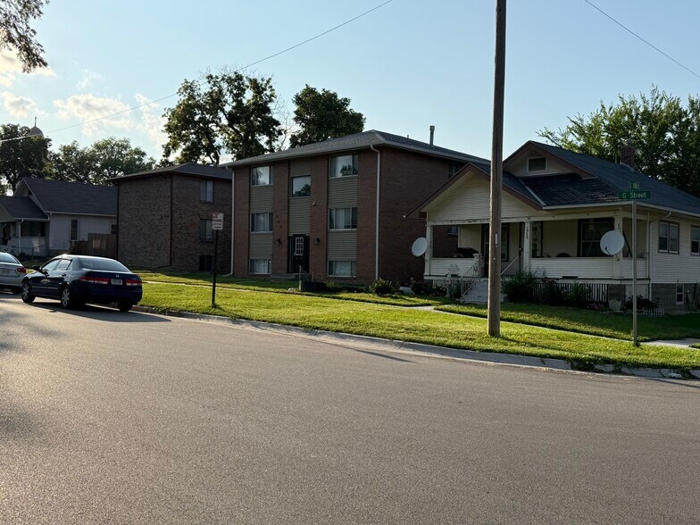 More Photos Of 1942 G St, Lincoln Apartments For Sale