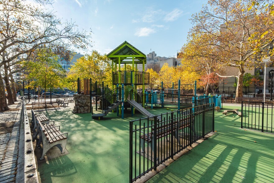 More Photos Of 515 W 170th St, New York Apartments For Sale