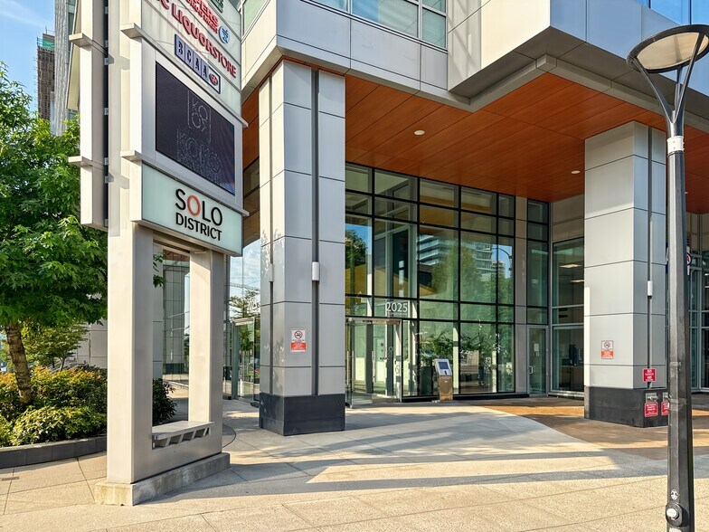 More Photos Of 4402 Skyline Dr, Burnaby Coworking Space