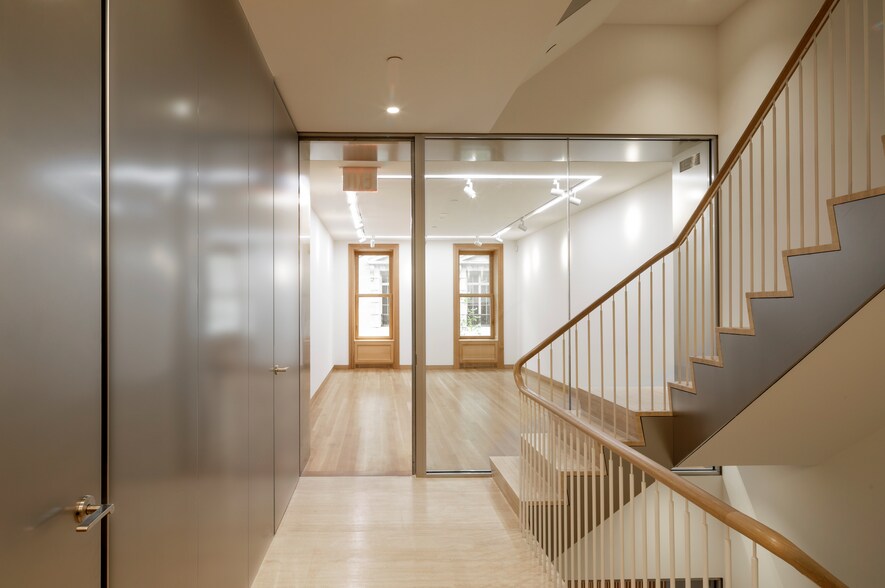 More Photos Of 26 E 78th St, New York Office For Lease