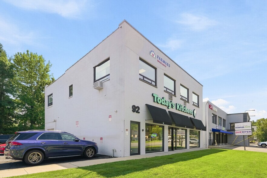 More Photos Of 92 S Central Ave, Hartsdale Storefront Retail Office For Lease
