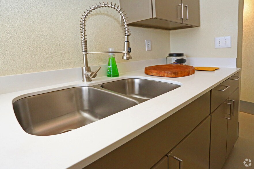 More Photos Of 317 Lexington Ave, San Antonio Apartments For Lease