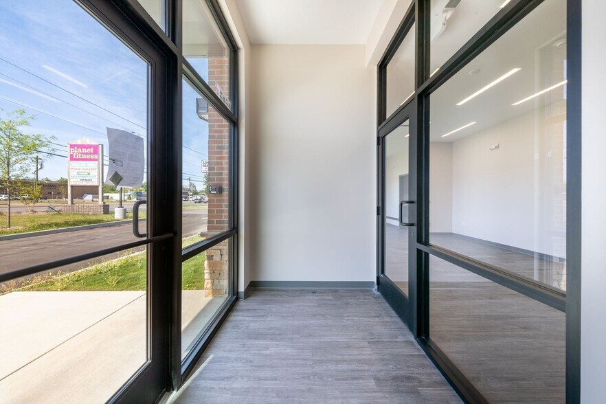 More Photos Of 5181 Murfreesboro Rd, La Vergne Medical For Lease