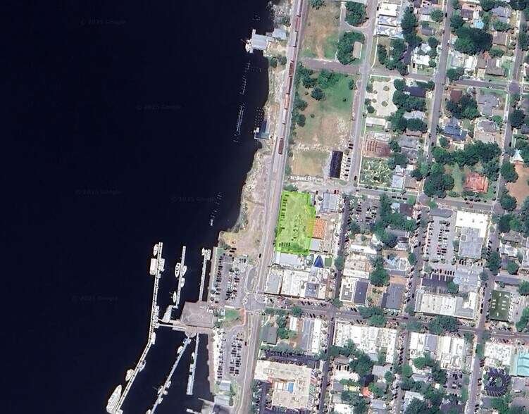 Primary Photo Of 101 Alachua St, Fernandina Beach Land For Sale