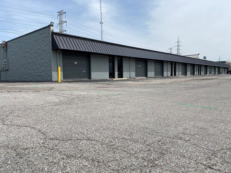 More Photos Of 9601-9621 Dielman Rock Island Industrl Dr, Olivette Unknown For Lease