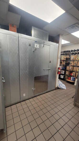 More Photos Of 1730 N Main St, North Logan Fast Food For Lease
