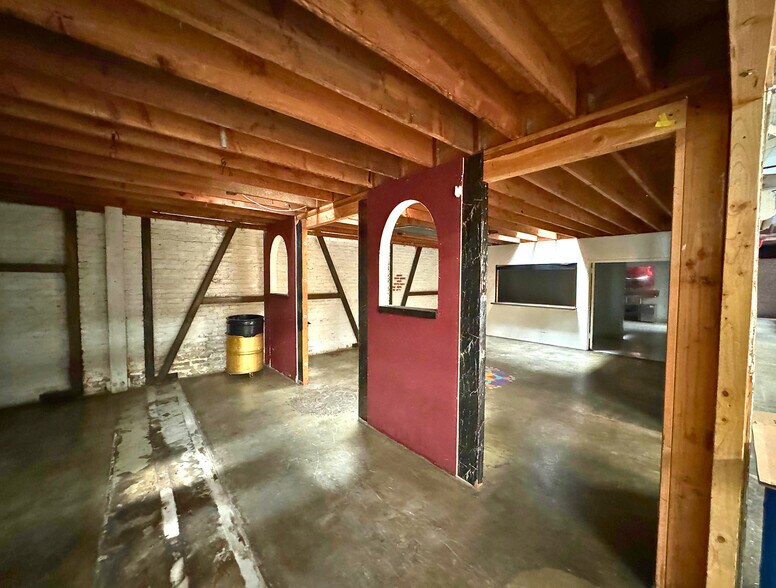 More Photos Of 1827 Hope St, Los Angeles Warehouse For Lease