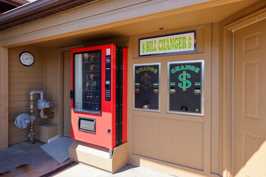 More Photos Of 145 George St, Oswego Carwash For Sale