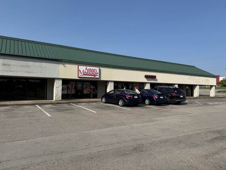 More Photos Of 100 Hometown Plz, Sellersburg Storefront For Sale