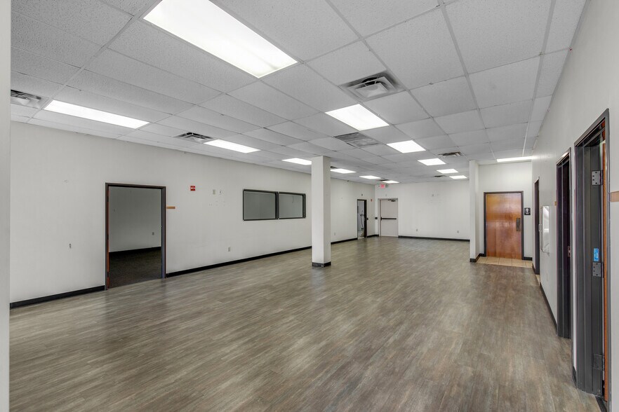 More Photos Of 400-900 Bugg Ln, San Marcos Unknown For Lease